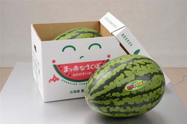 【2025年受付終了】JAふらの まっ赤なえくぼ西瓜 秀品約6~8kg×1玉《7月下旬~発送開始》